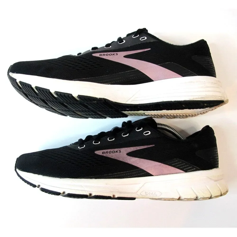 Brooks signal black